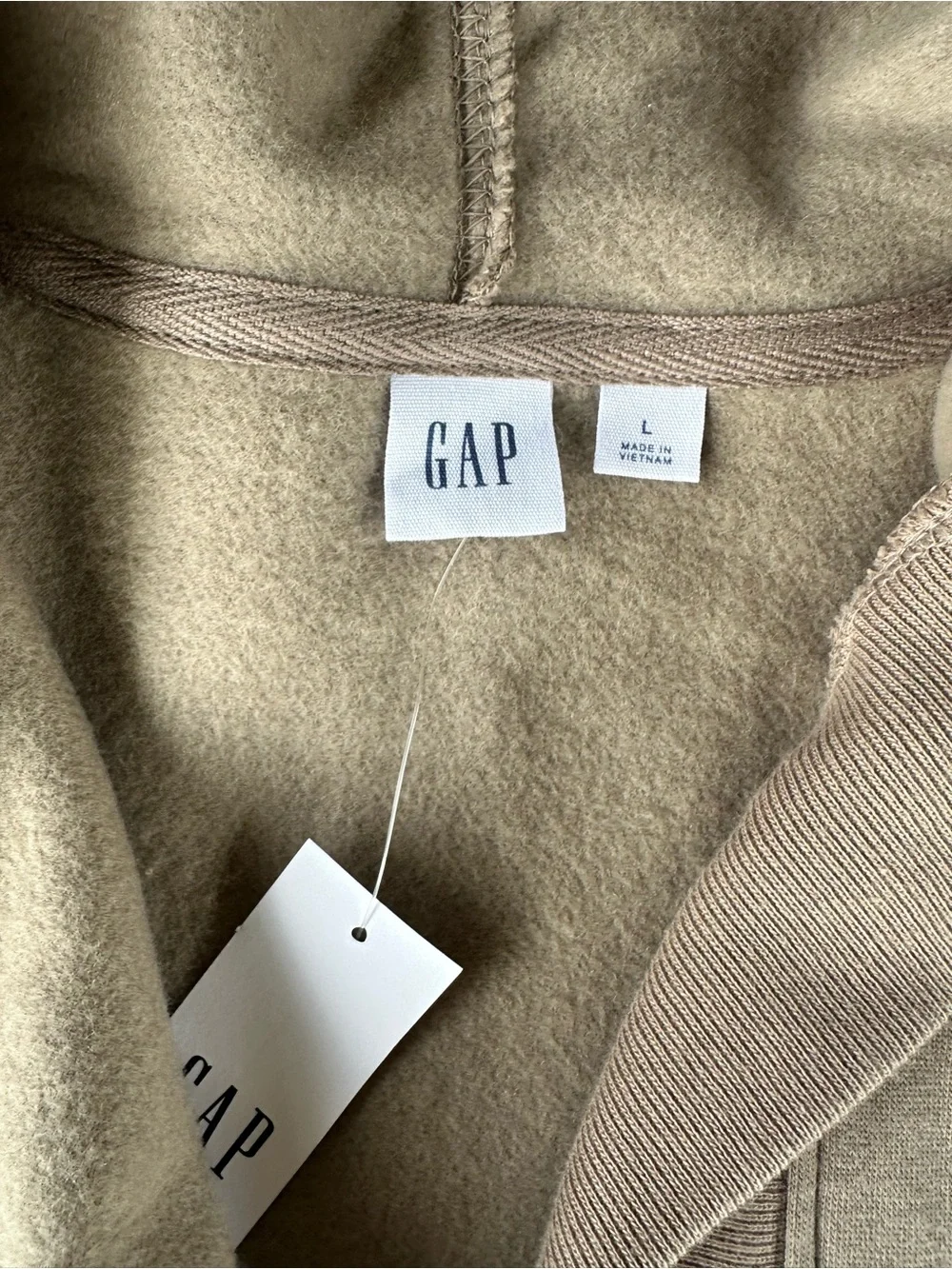 🎉5 for $45🎉 NWT Gap cardigan sweater size L